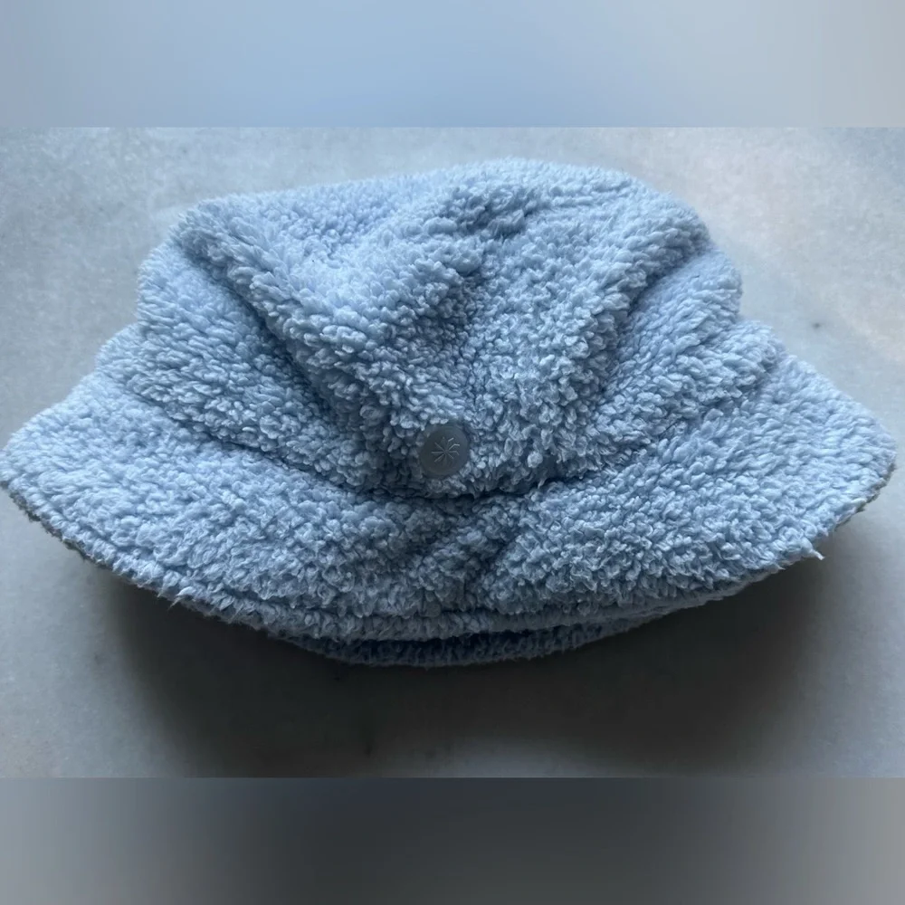 Athleta Girl Sherpa Bucket Hat M/L